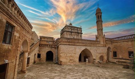 Eker Travel 